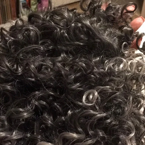 NWT,Silver Gray Mix, Curly Afro style BOB, FULL WIG,CAP, NIB - Picture 4 of 10